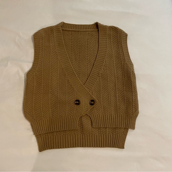 Women’s Knit Sweater - Picture 2 of 3